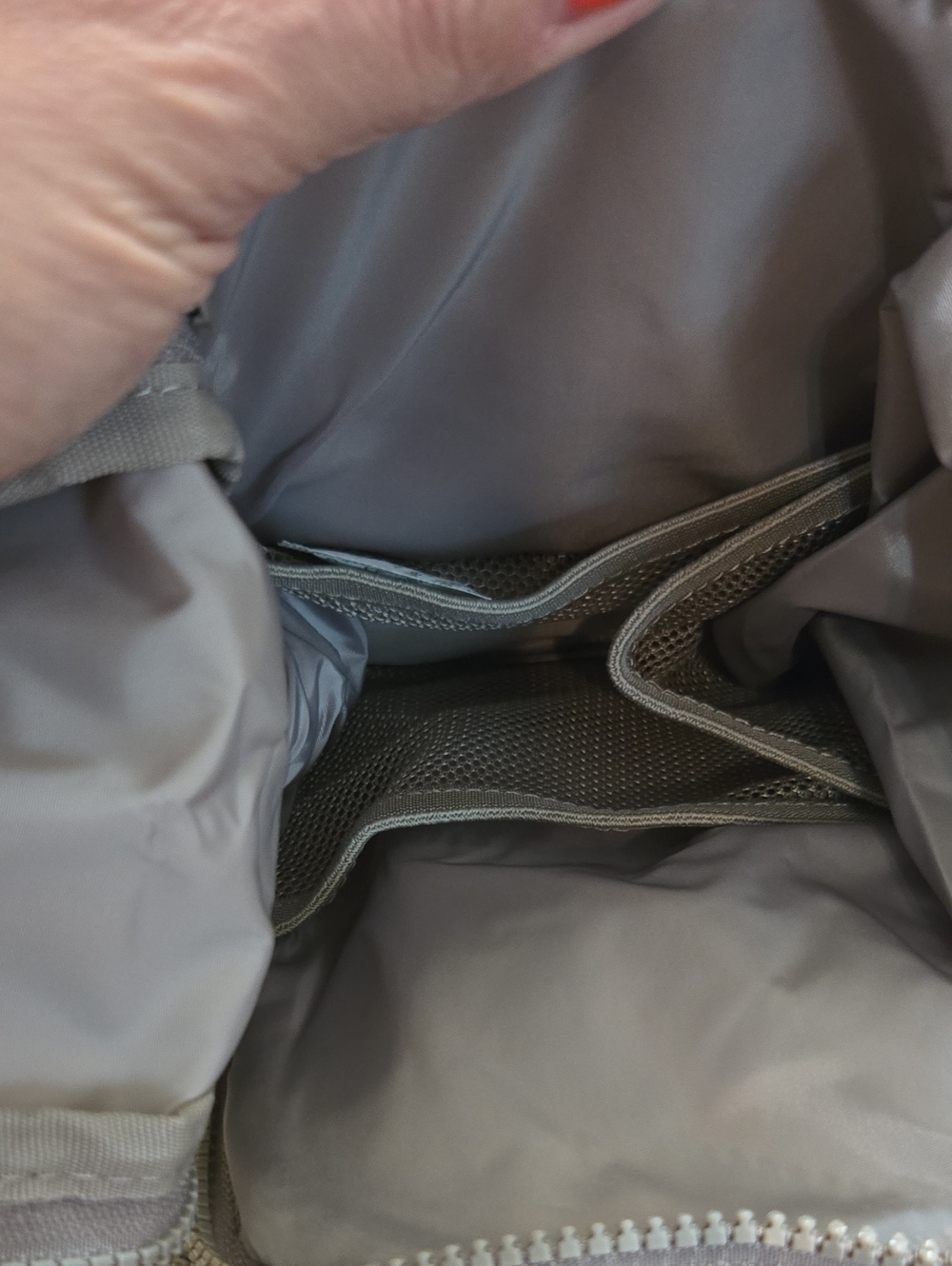 Bagsmart Quilted Travel Tote Bag in Taupe - Picture 8 of 8